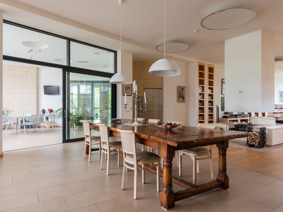 Çeşme Alaçatı'da Bahçeli Taş Villa 3